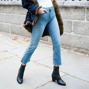 ✨SALE✨ UO BDG high rise crop flare jeans